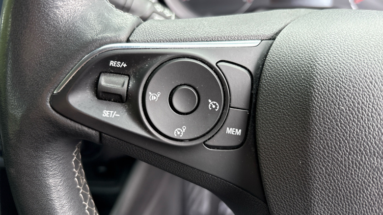 Vauxhall Crossland 1.2 Design 5dr Petrol Hatchback